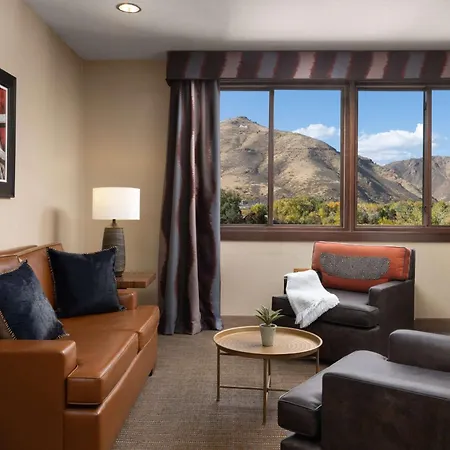 The Golden Hotel, Ascend Hotel Collection
